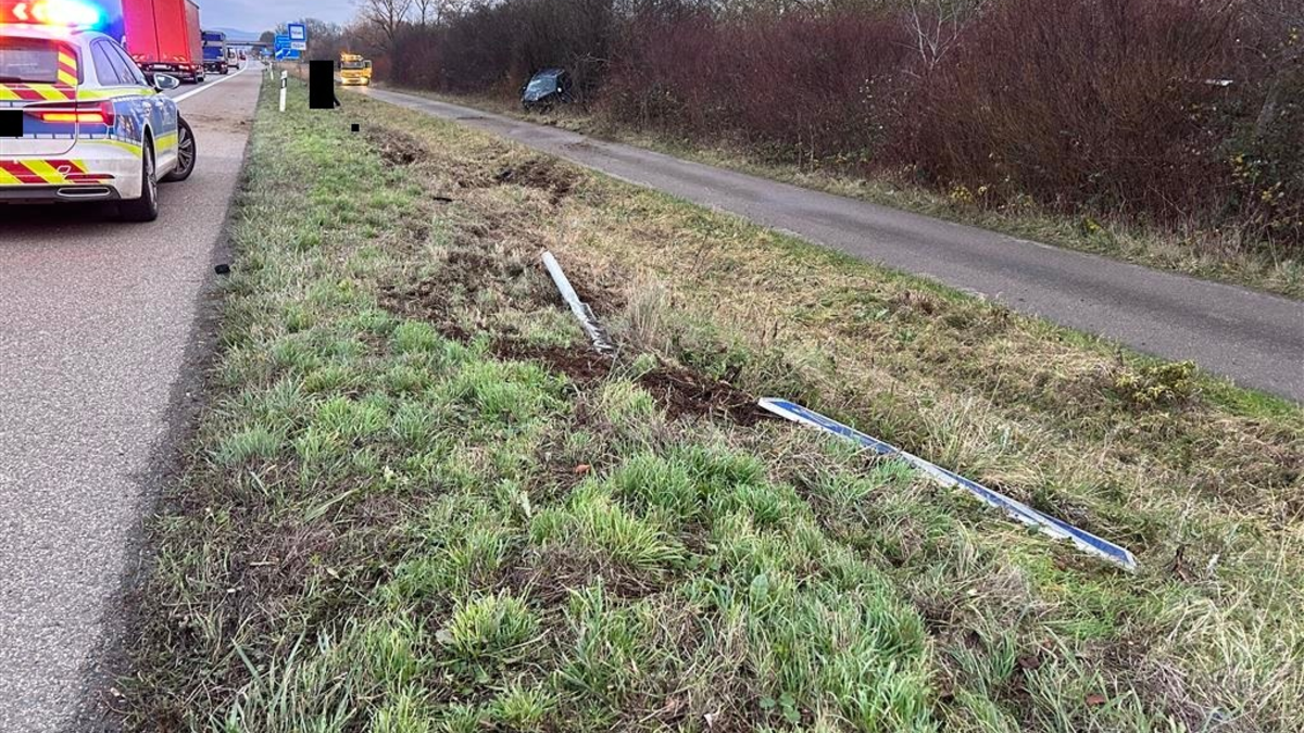 POL-PDLD: A65 Edenkoben - überschlagenes Fahrzeug - Foto: presseportal.de