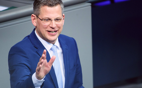 Christoph de Vries findet, die Regierung tue zu wenig zur Vermeidung von Anschlägen. - Foto: Gregor Fischer/dpa Christoph de Vries findet, die Regierung tue zu wenig zur Vermeidung von Anschlägen. - Foto: Gregor Fischer/dpa