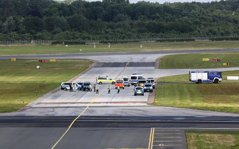 Bei Klima-Protesten am 13. Juli am Flughafen Hamburg sollen der Lufthansa-Gruppe 400.000 Euro Schaden entstanden sein. - Foto: Bodo Marks/dpa