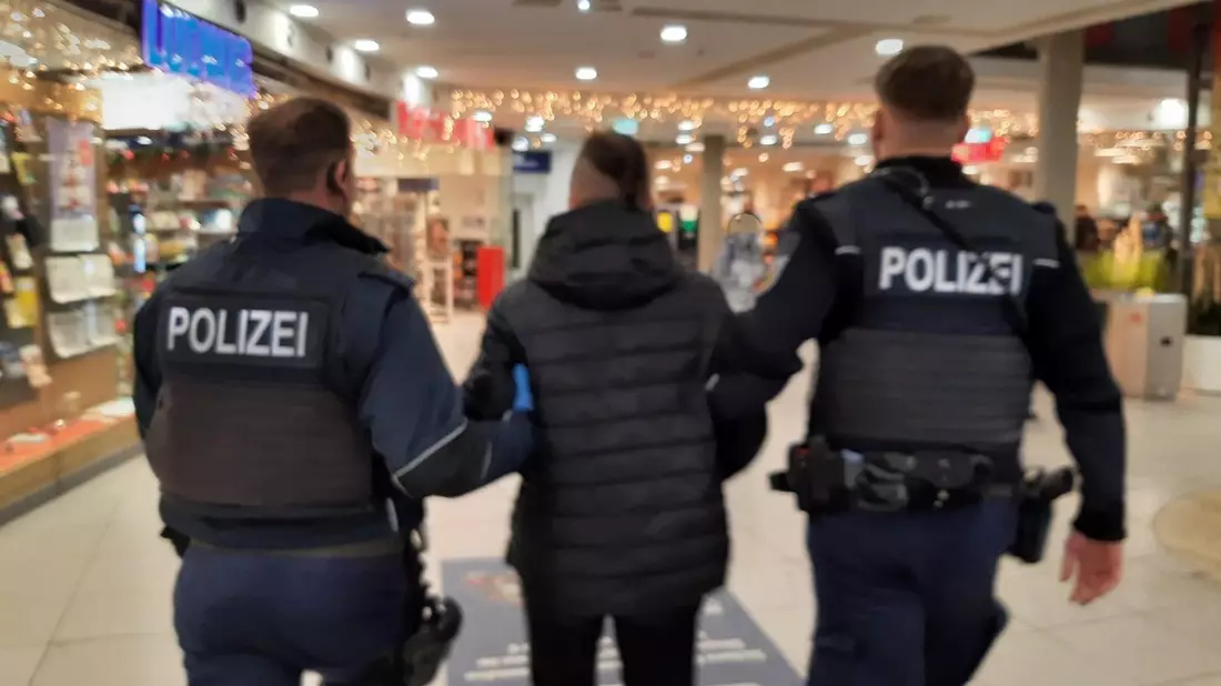 BPOLI MD: Verstärkte Fahndungsmaßnahmen der Bundespolizei bei erhöhtem Reiseaufkommen am Freitagnachmittag - Bild: presseportal.de