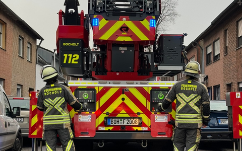 FW Bocholt: Vermeintlicher Dachstuhlbrand entpuppt sich als Fehlalarm - Foto: presseportal.de