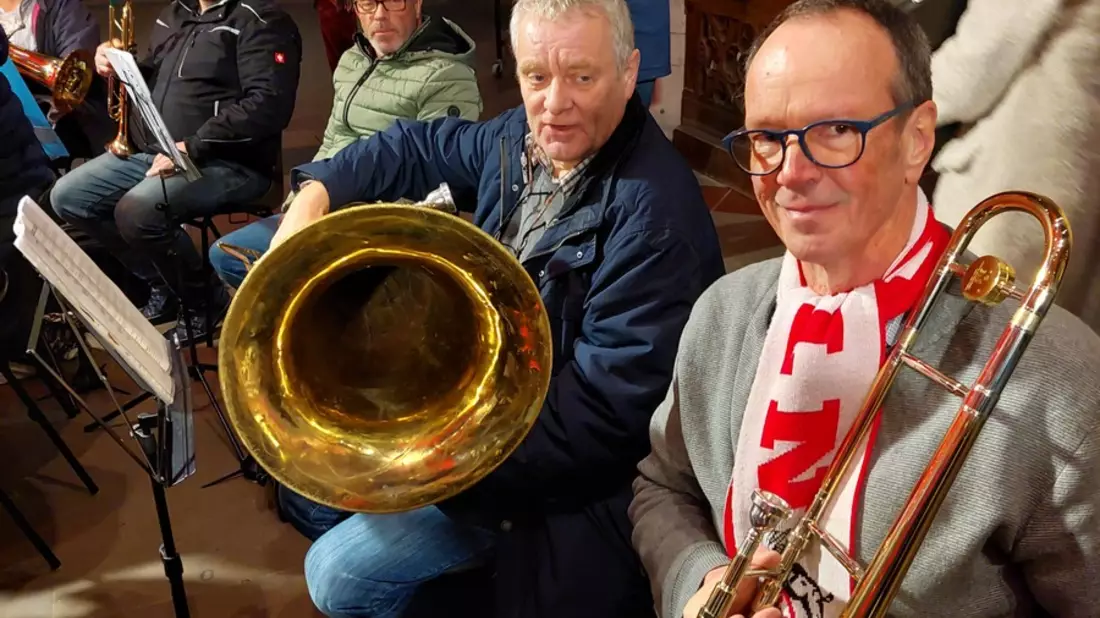 FW Tönisvorst: Abordnung des Musikzuges der Freiwilligen Feuerwehr Tönisvorst spielte im Kölner Dom - Bild: presseportal.de