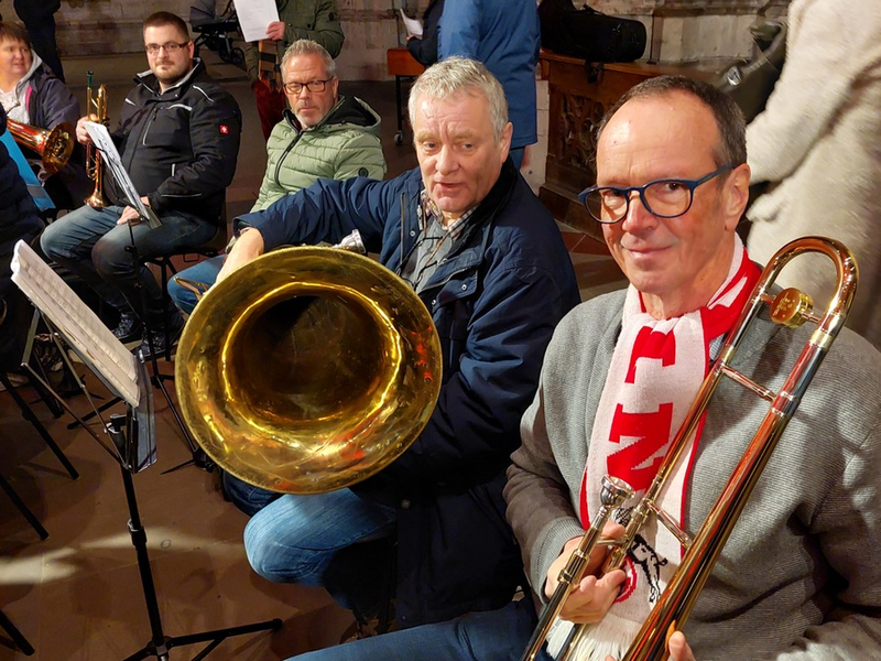 FW Tönisvorst: Abordnung des Musikzuges der Freiwilligen Feuerwehr Tönisvorst spielte im Kölner Dom - Foto: presseportal.de