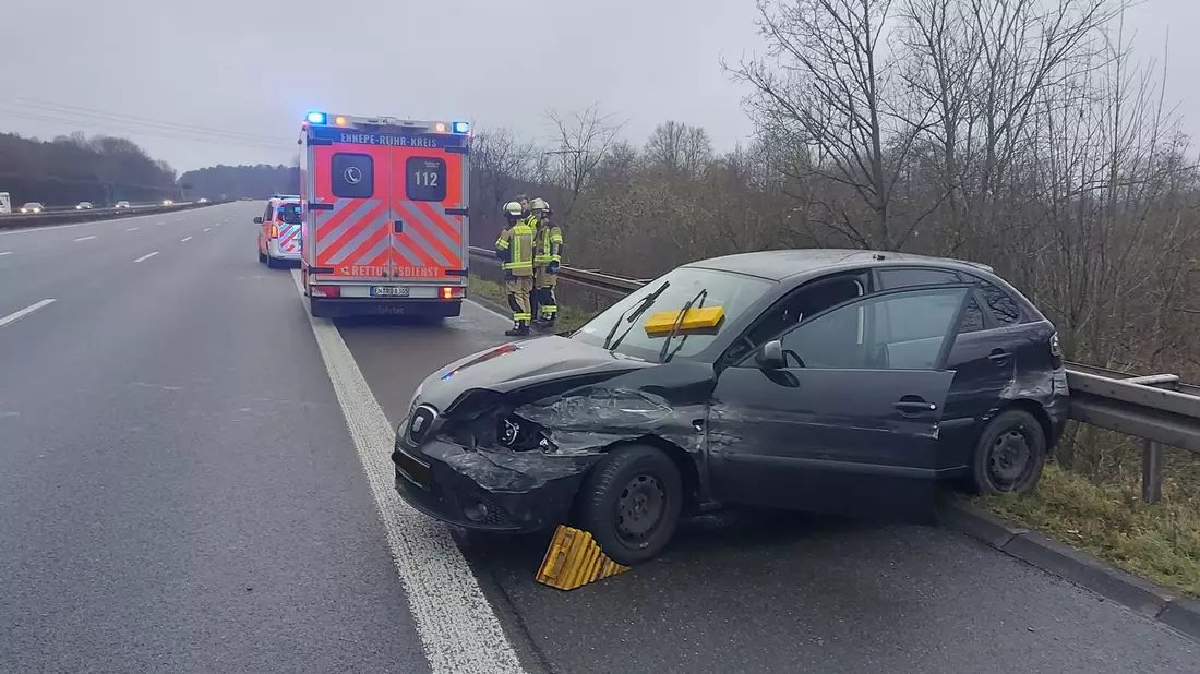 FW-EN: Zimmerbrand und Verkehrsunfall am 3. Advent - Bild: presseportal.de