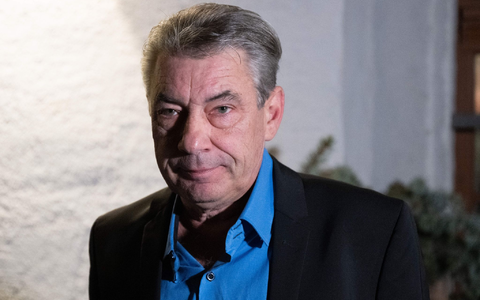 Der von der AfD aufgestellte Kandidat Tim Lochner hat die Oberbürgermeisterwahl in Pirna gewonnen. - Foto: Sebastian Kahnert/dpa Der von der AfD aufgestellte Kandidat Tim Lochner hat die Oberbürgermeisterwahl in Pirna gewonnen. - Foto: Sebastian Kahnert/dpa