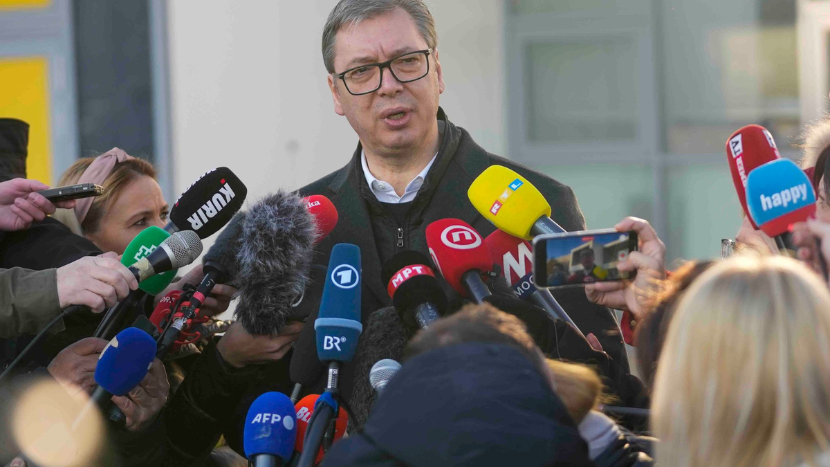 Die Partei von Präsident Aleksandar Vucic hat nach Angaben von Wahlforschern die Parlamentswahl in Serbien gewonnen. - Foto: Darko Vojinovic/AP