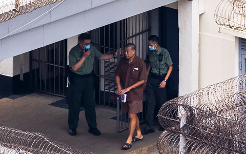 Der Hongkonger Aktivist Jimmy Lai im Stanley-Gefängnis in Hongkong. Ihm werdeb Verstöße gegen das Gesetz zum Schutz der nationalen Sicherheit vorgeworfen. - Foto: Louise Delmotte/AP/dpa