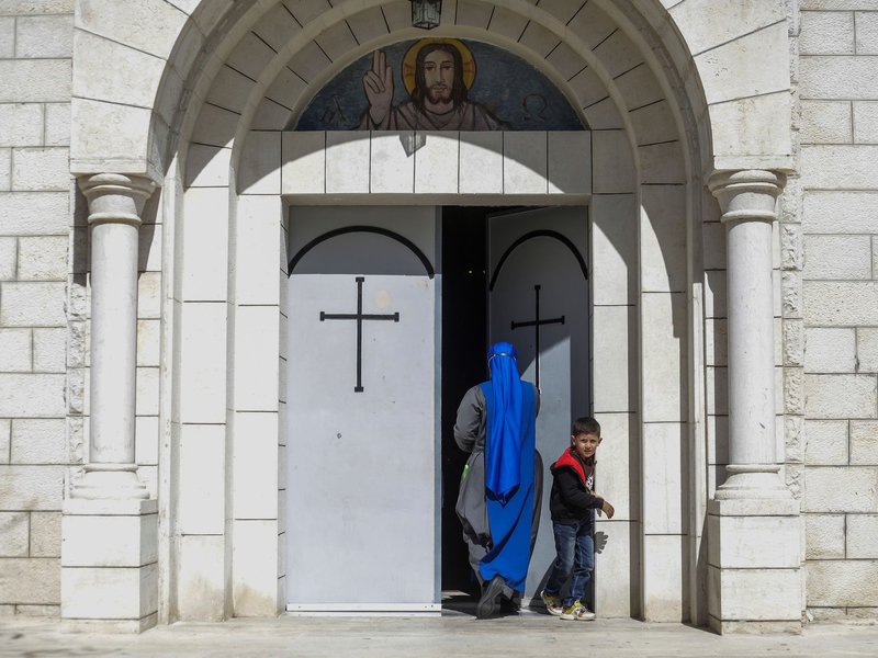 Eingang einer Kirche in Gaza. (Symbolbild) - Foto: Mahmoud Issa/Quds Net News via ZUMA Wire/dpa