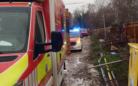 FW Bocholt: Bauarbeiter stürzte in Baugrube - Foto: presseportal.de
