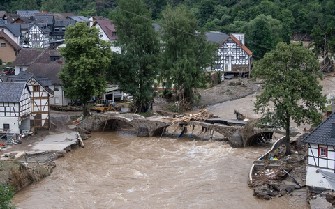 Die Bundesregierung will prüfen, ob sie auch 2024 die Schuldenbremse aussetzen kann. Dabei geht es zuerst um 2,7 Milliarden Euro an Fluthilfen für Opfer der Hochwasser-Katastrophe im Ahrtal. - Foto: Boris Roessler/dpa