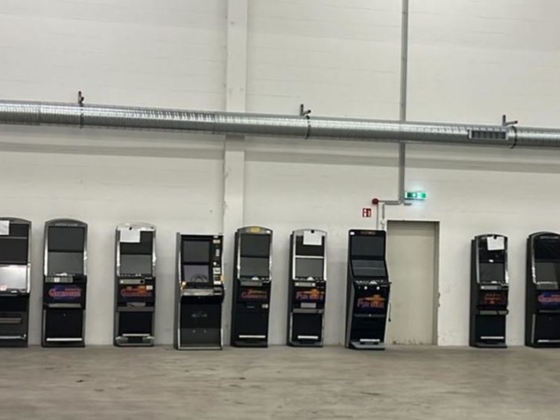 FW-EN: 2 Schwerverletzte nach Teileinsturz eines Daches - Foto: presseportal.de