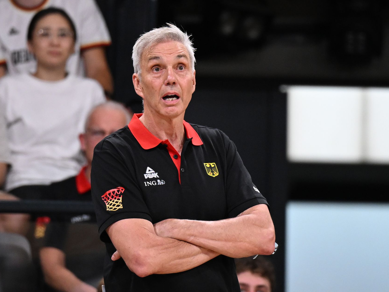 Mit dem Zweitjob bei einem Euroleague-Club klappte es für Deutschlands Bundestrainer Gordon Herbert nicht. - Foto: Daniel Reinhardt/dpa