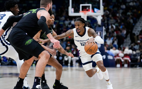 Nach seiner Sperre steht NBA-Star Ja Morant wieder auf dem Platz. - Foto: Gerald Herbert/AP