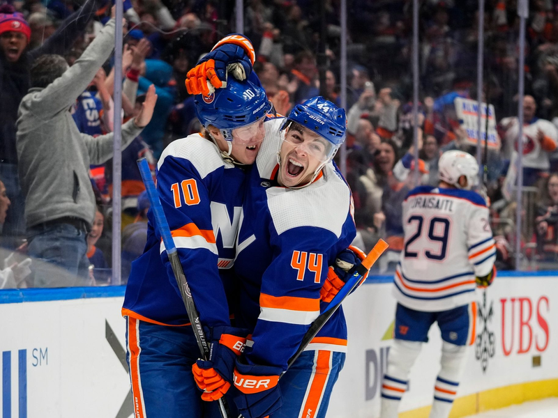 Die New York Islanders siegen gegen die Edmonton Oilers. - Foto: Frank Franklin II/AP