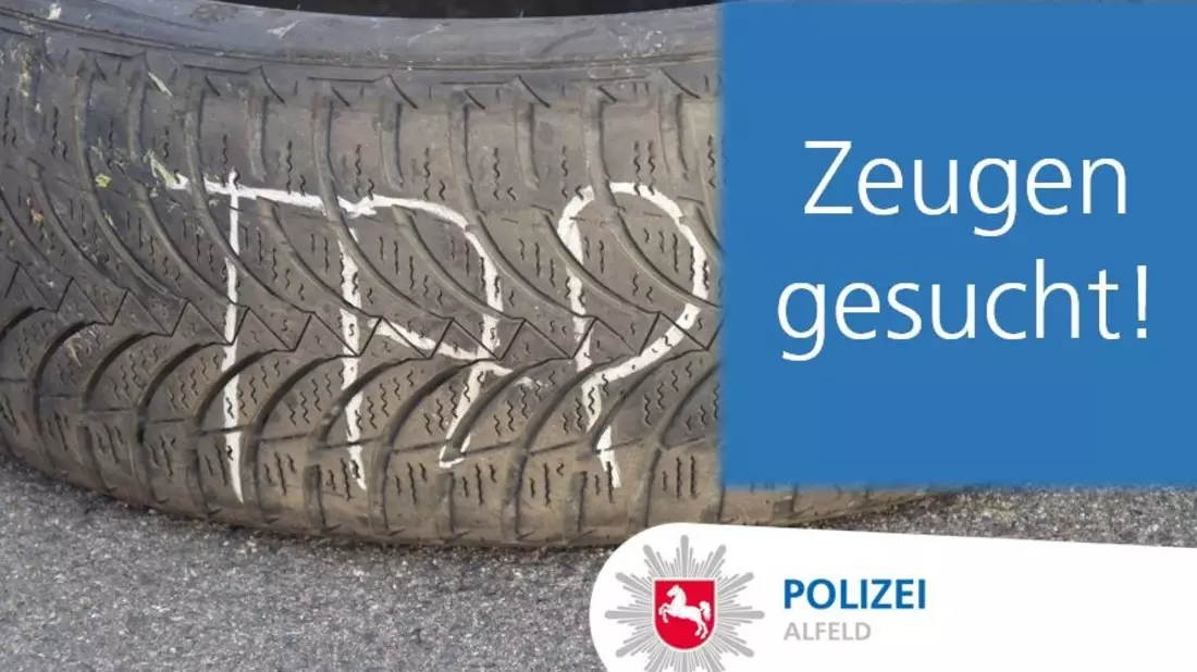 POL-HI: Umweltdelikt: Unzulässige Ablagerung von Altreifen - Bild: presseportal.de