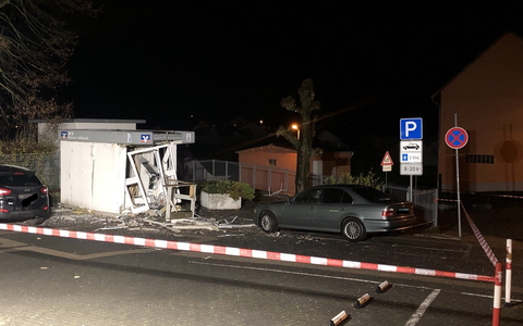POL-PPMZ: Essenheim - Geldautomatensprengung in der Käferbeinstraße - Foto: presseportal.de
