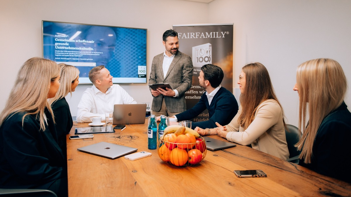Neuer Job bringt neue Möglichkeiten: auf diese Benefits können Bewerber heute bestehen - Foto: presseportal.de