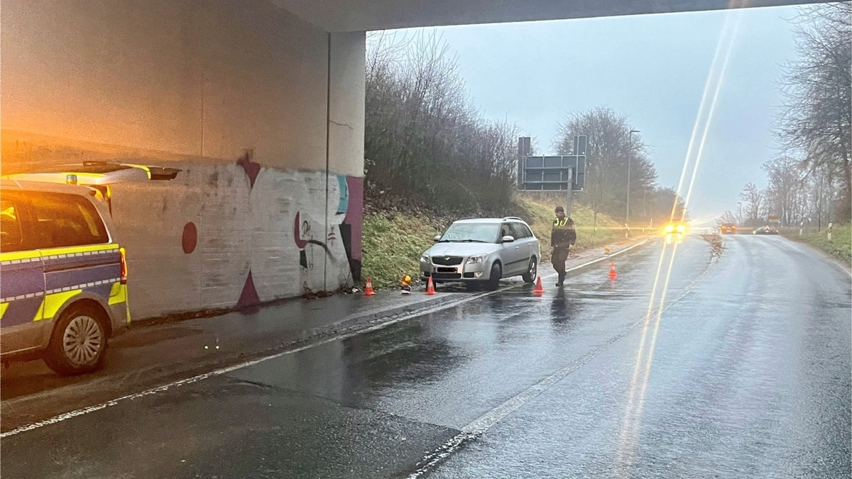 POL-EN: Ennepe-Ruhr-Kreis: Schwerpunkteinsatz Dunkle Jahreszeit- Polizei kontrolliert Fahrzeuge und Personen im Kreisgebiet - Foto: presseportal.de