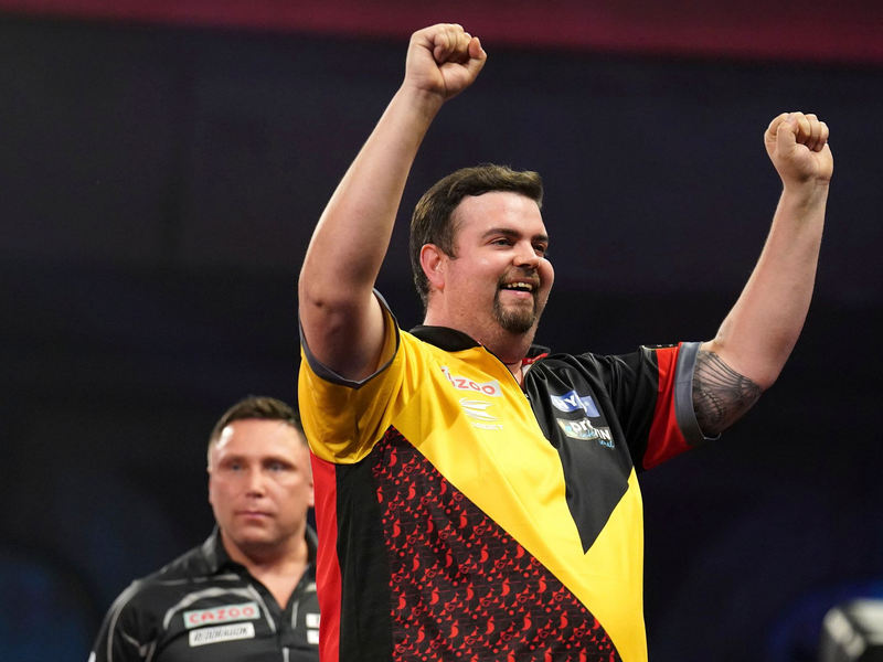 Bei der Darts-WM in London flog Gabriel Clemens in der zweiten Runde raus.  - Foto: Zac Goodwin/Press Association/dpa