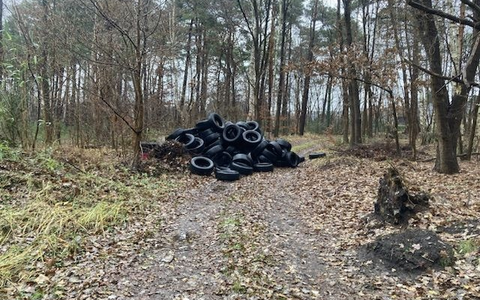 POL-STD: Kabeldiebe in Buxtehude, Einbrecher in Agathenburger Merzweckhalle, Unbekannte entsorgen Autoreifen an der B 73, Unbekannter spricht 12-Jährigen in Stade an - Polizei sucht Verursacher und Zeugen - Foto: presseportal.de