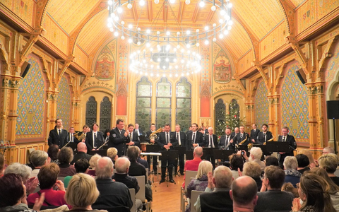 LPI-NDH: Polizeiorchester Thüringen begeistert das Publikum beim Weihnachtskonzert - Foto: presseportal.de