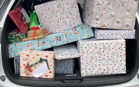 POL-DN: Polizei Düren schenkt Kindern aus Frauenhäusern ein besonderes Weihnachten - Foto: presseportal.de