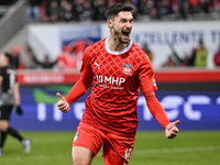 Tim Kleindienst drehte mit seiner Mannschaft spät das Spiel. - Foto: Harry Langer/dpa