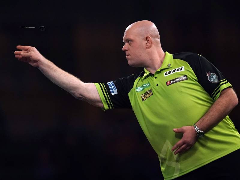 Kann sich Darts bei Olympia vorstellen: Michael van Gerwen. - Foto: Adam Davy/PA Wire/dpa