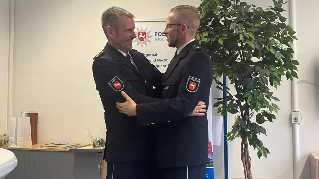 POL-BS: Führungswechsel im Polizeikommissariat Helmstedt bei der Polizeiinspektion Wolfsburg-Helmstedt - Bild: presseportal.de