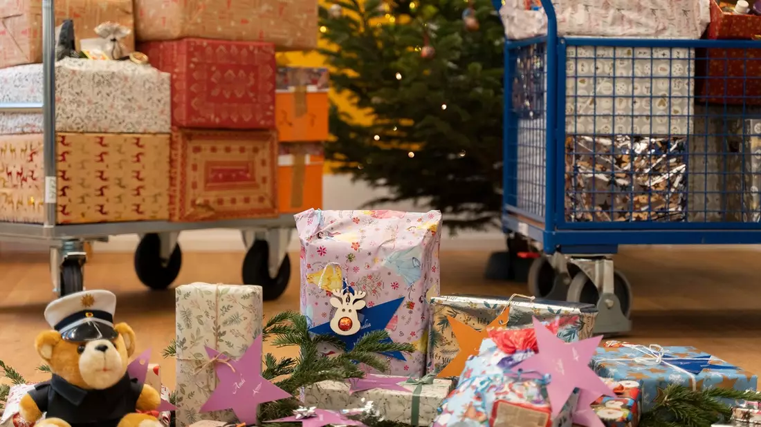 POL-AC: Weihnachtessen in Kisten und ein besonderer Tannenbaum - Bild: presseportal.de