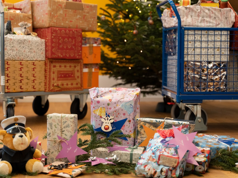 POL-AC: Weihnachtessen in Kisten und ein besonderer Tannenbaum - Foto: presseportal.de