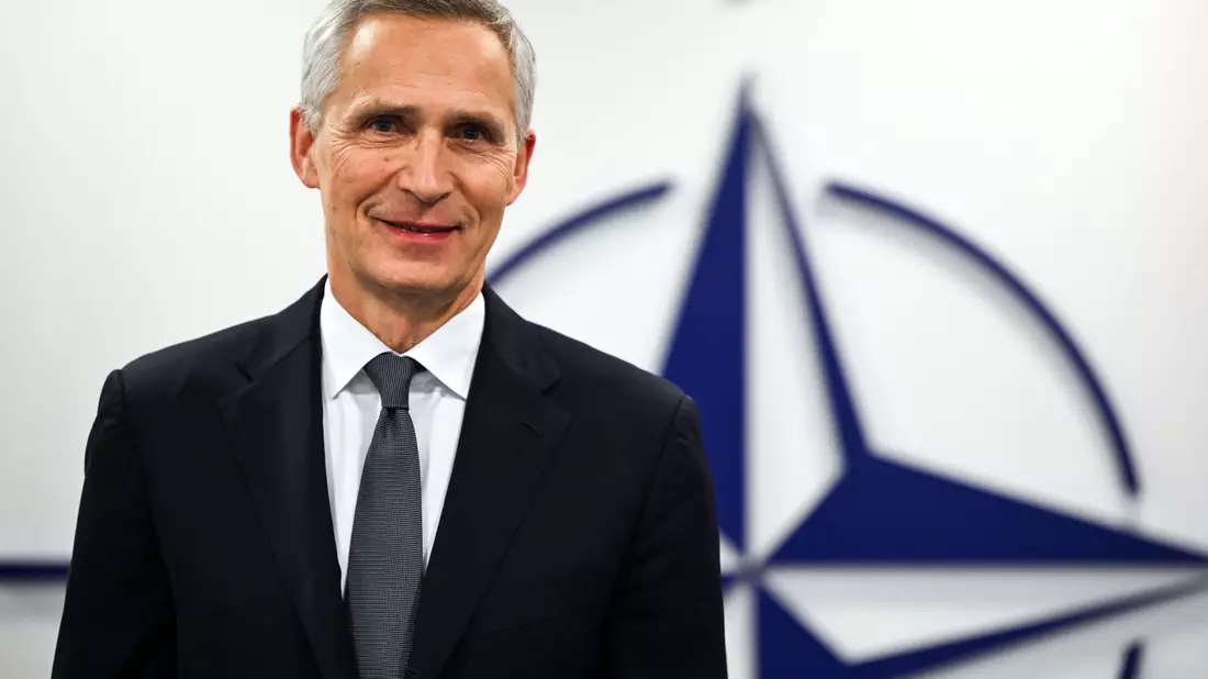 «Weil Russland seine gesamte Wirtschaft auf Krieg ausrichtet, müssen wir auch mehr für unsere Sicherheit tun»: Nato-Generalsekretär Jens Stoltenberg. - Bild: Federico Gambarini/dpa
