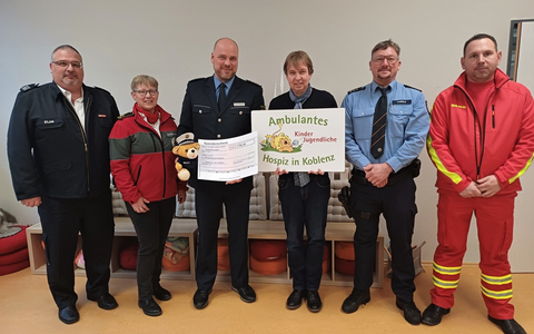 POL-PPKO: Team des Bopparder Blaulichttages spendet an das Ambulante Kinderhospiz in Koblenz - Foto: presseportal.de