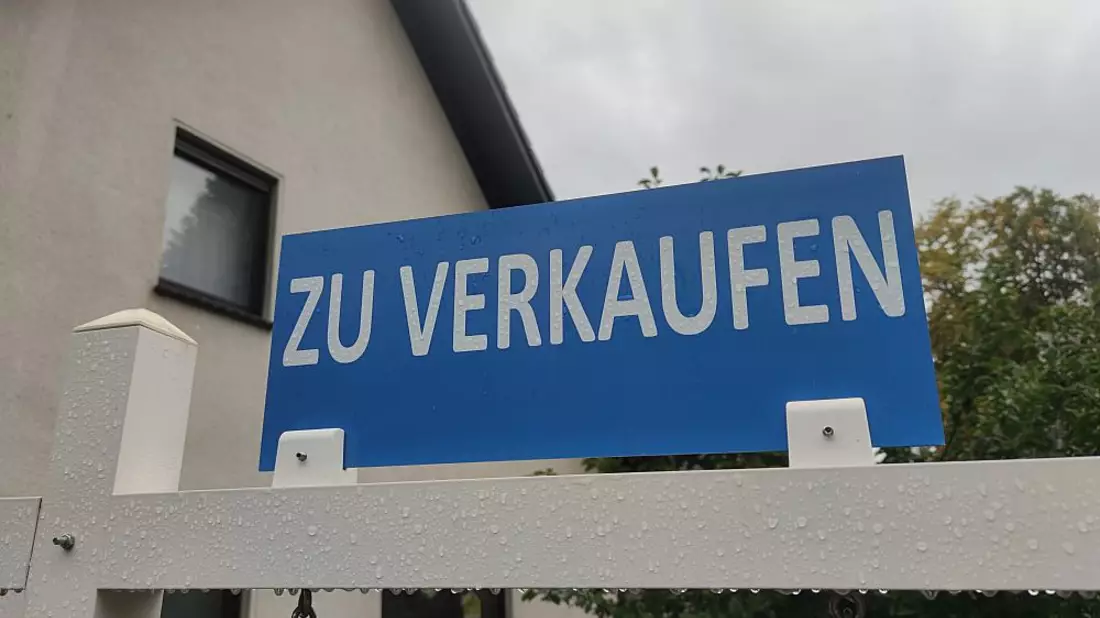 Zu Verkaufen-Schild (Archiv) - Bild: über dts Nachrichtenagentur
