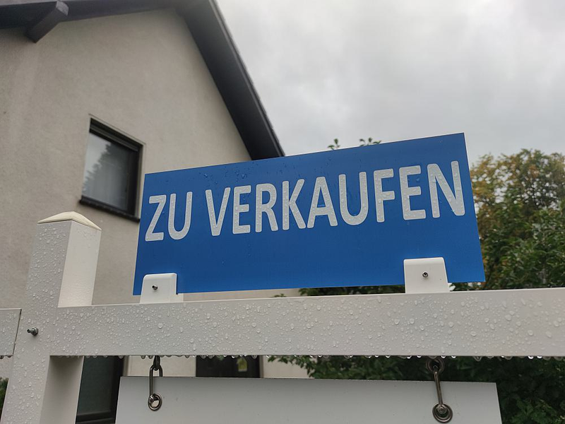 Zu Verkaufen-Schild (Archiv) - Foto: über dts Nachrichtenagentur