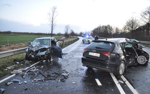 POL-CE: Schwerer Verkehrsunfall mit zwei verletzten Personen - Foto: presseportal.de