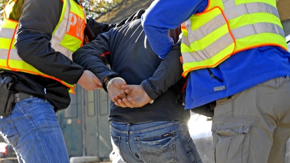 Bundespolizeidirektion München: Schleuser muss hinter Gitter/ Bundespolizei greift sechs syrische Geschleuste auf - Foto: presseportal.de