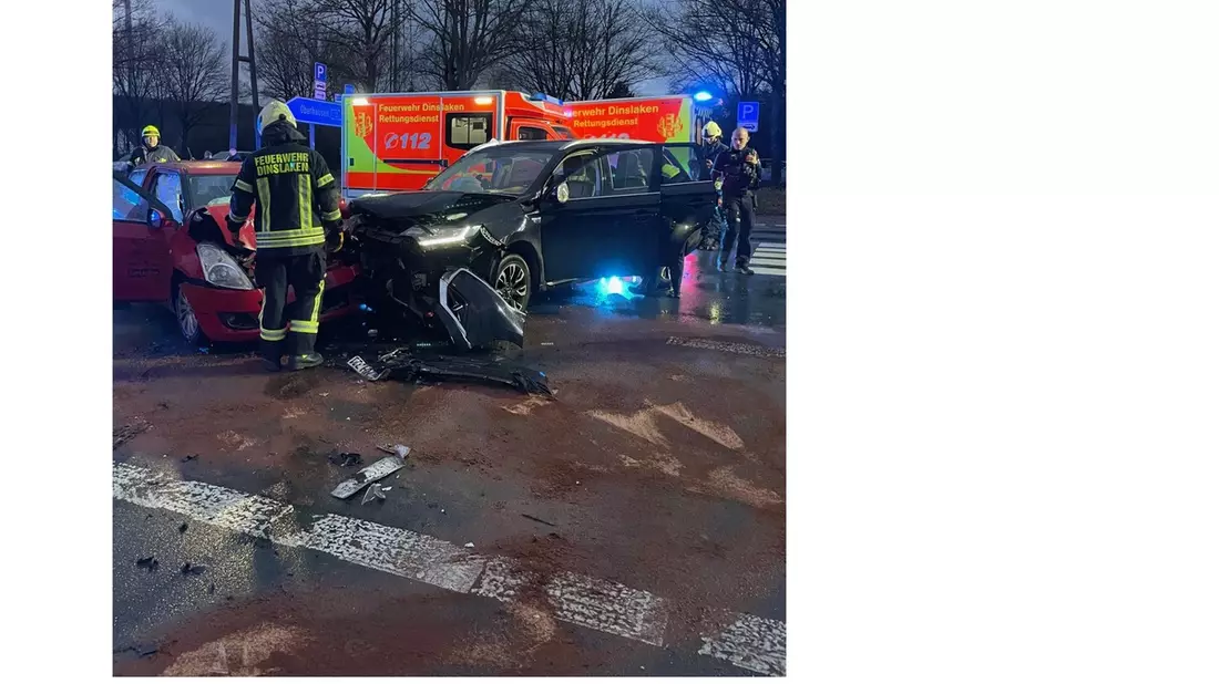 FW Dinslaken: Verkehrunsfall - Bild: presseportal.de