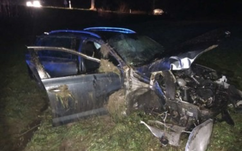 POL-OE: Wetterbedingter Verkehrsunfall mit Personenschaden - Foto: presseportal.de