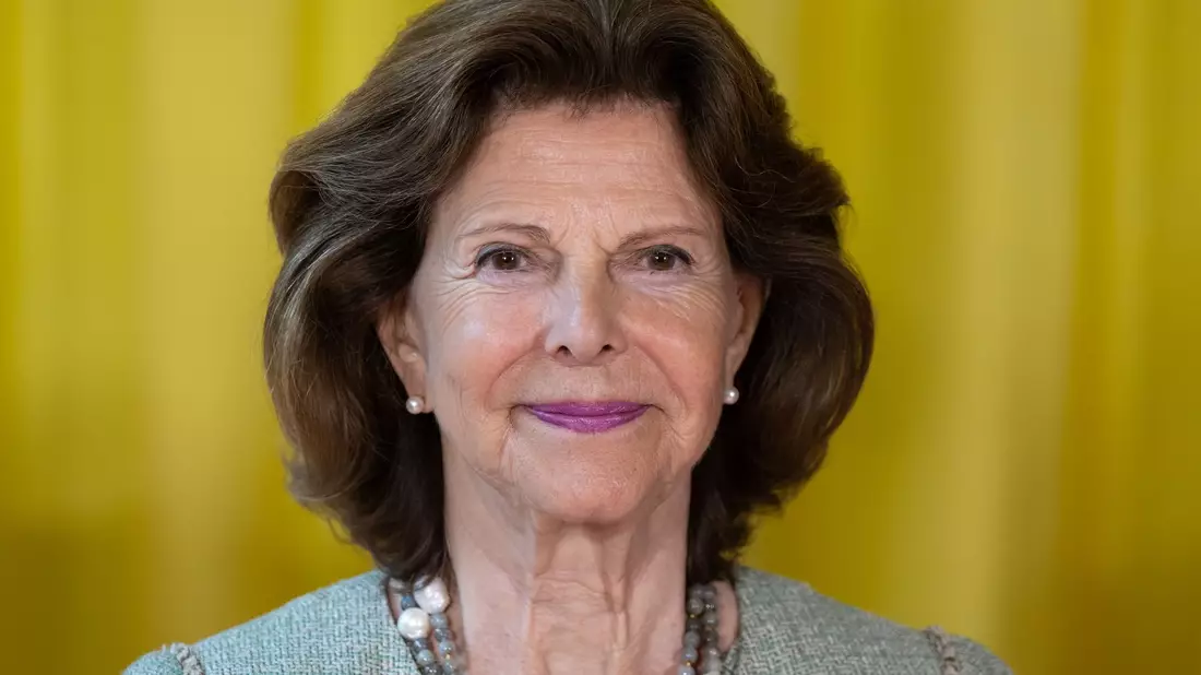 Königin Silvia von Schweden nimmt an der Eröffnung des Childhood-Hauses teil. Jetzt wird sie 80. - Bild: Sven Hoppe/dpa
