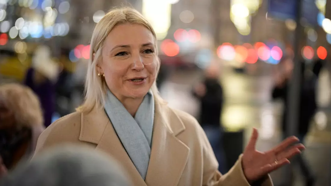 Jekaterina Dunzowa wurde die Registrierung zur Präsidentenwahl am 17. März verwehrt. - Bild: Alexander Zemlianichenko/AP/dpa
