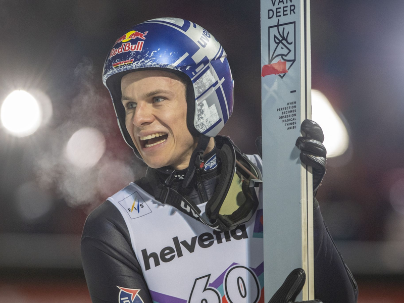 Deutsche Hoffnung auf einen Sieg bei der Vierschanzentournee: Andreas Wellinger. - Foto: Urs Flueeler/KEYSTONE/dpa