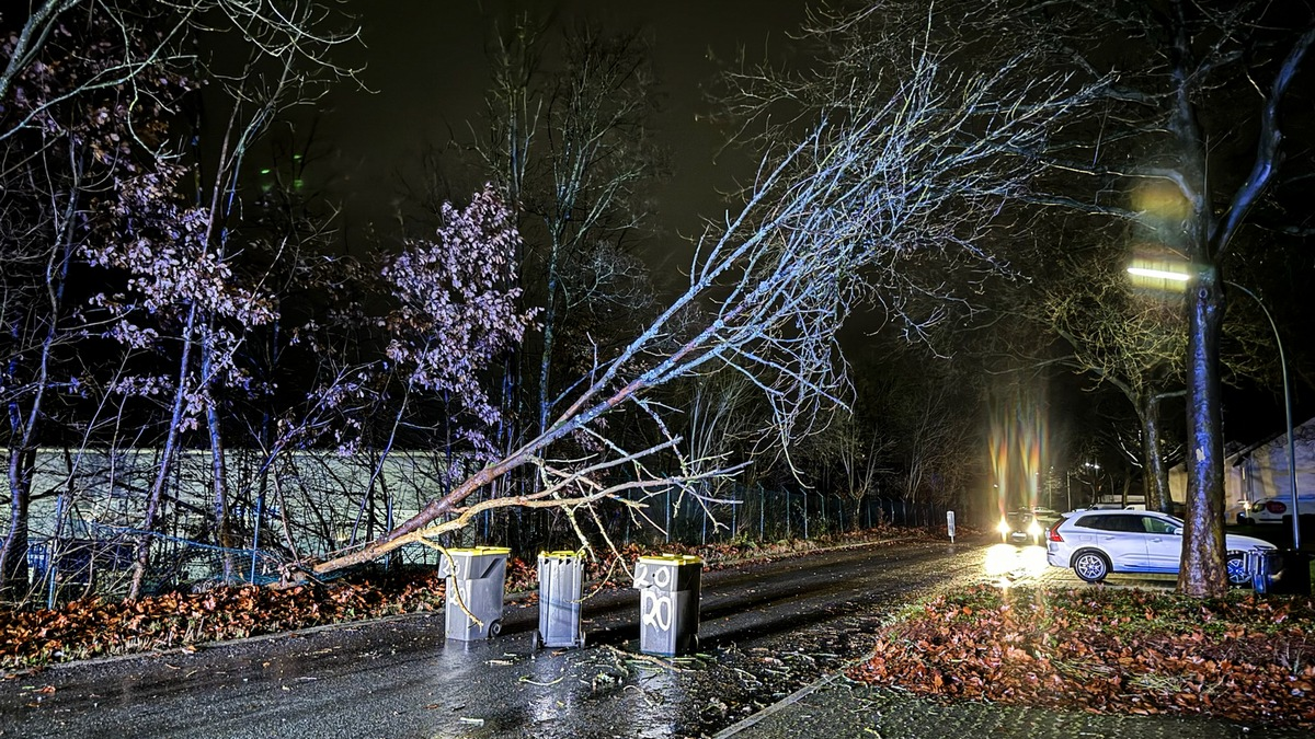 FW-MK: Sturmbilanz seit Donnerstag 21.12.2023 - Foto: presseportal.de