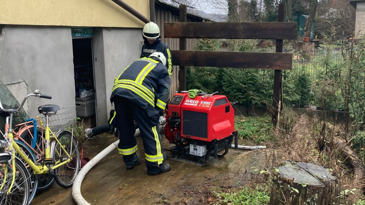 FW-EN: Feuerwehr Hattingen auch an Heiligabend mehrfach im Einsatz - Foto: presseportal.de