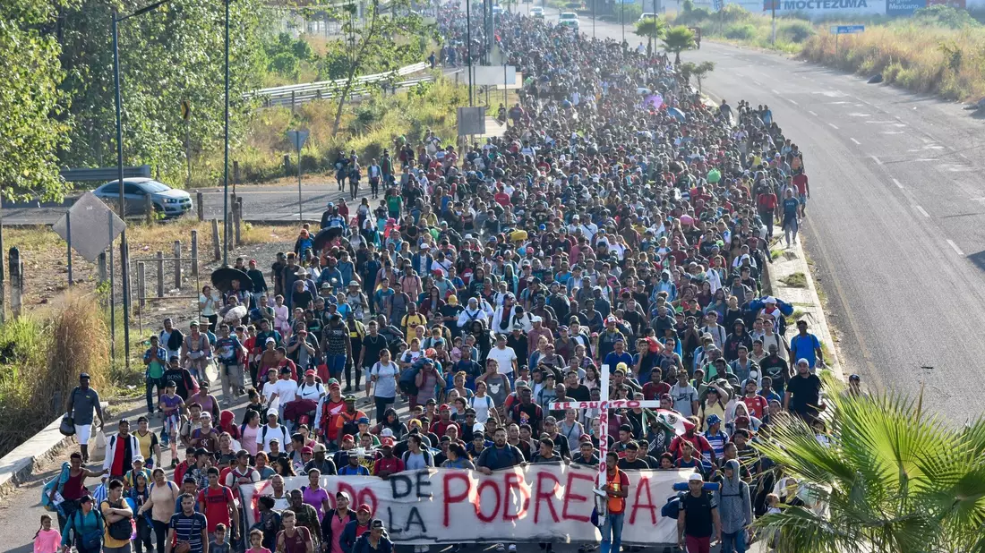 Migranten verlassen Tapachula. - Bild: Edgar Hernandez Clemente/AP/dpa
