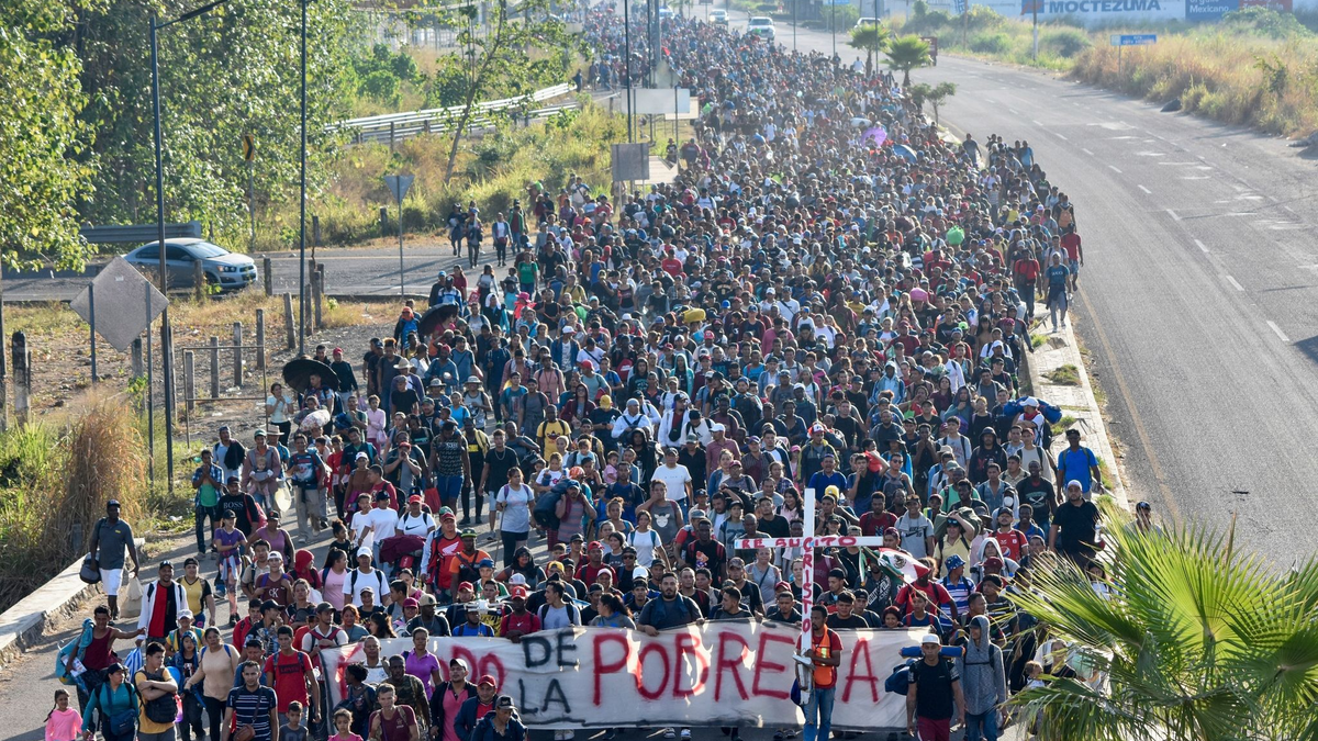 Migranten verlassen Tapachula. - Foto: Edgar Hernandez Clemente/AP/dpa