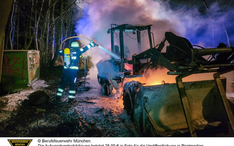 FW-M: Baumaschine ausgebrannt (Mittersendling) - Foto: presseportal.de