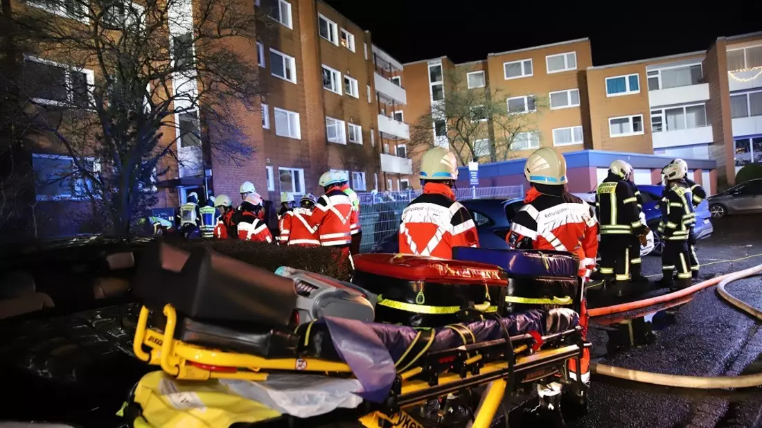 FW-SE: Kellerbrand mit Menschenrettung am Heiligabend - Bild: presseportal.de