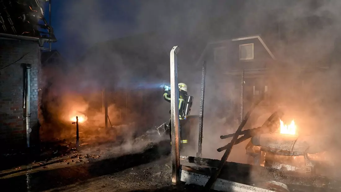 FW-RD: Feuer am 1.Weihnachtstag - Tiere in Wasbek gerettet - Bild: presseportal.de