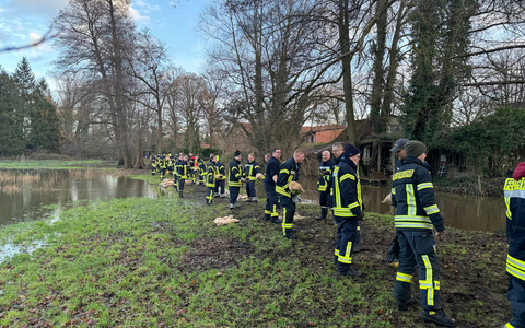 FW-GL: Schnellere Hilfe im Wald: Feuerwehr Bergisch Gladbach installiert 30 Waldrettungspunkte - Foto: presseportal.de